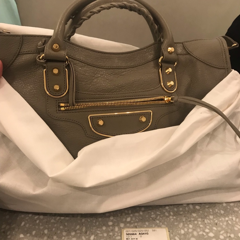 SOLD🎉🎉Authentic Balenciaga Metallic City Edge✨ - Picture 2 of 9